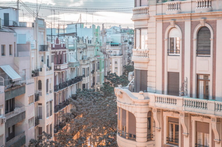 Living in Valencia >> Uncover This Hidden Gem