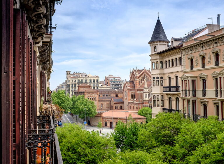Barcelona Neighborhoods >> Which is right for you?