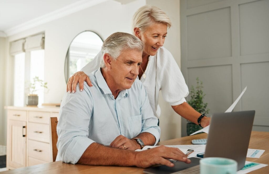 Does Spain tax social security benefits and pensions? Discover how your retirement income is taxed as an Expat and how to avoid double taxation