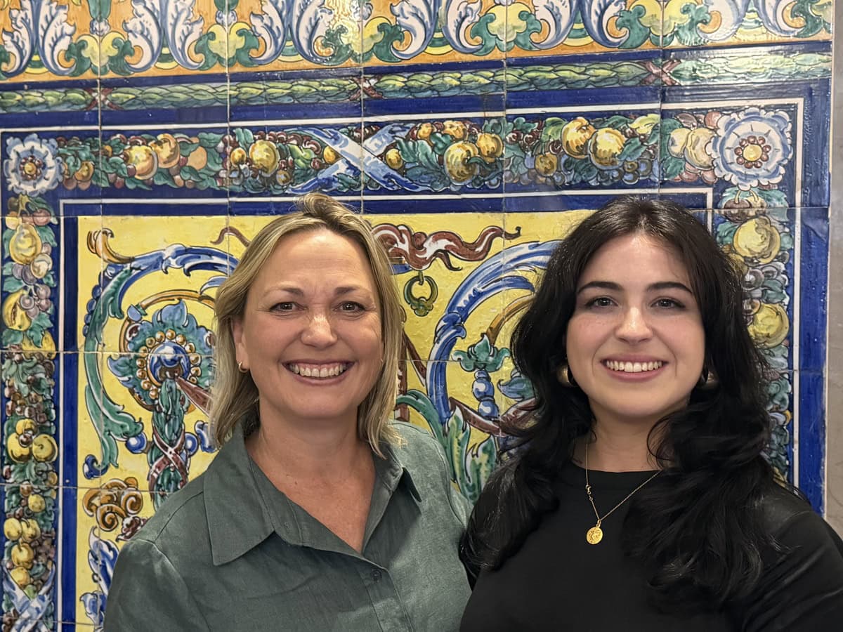 Laura and Alison in A Malaga event